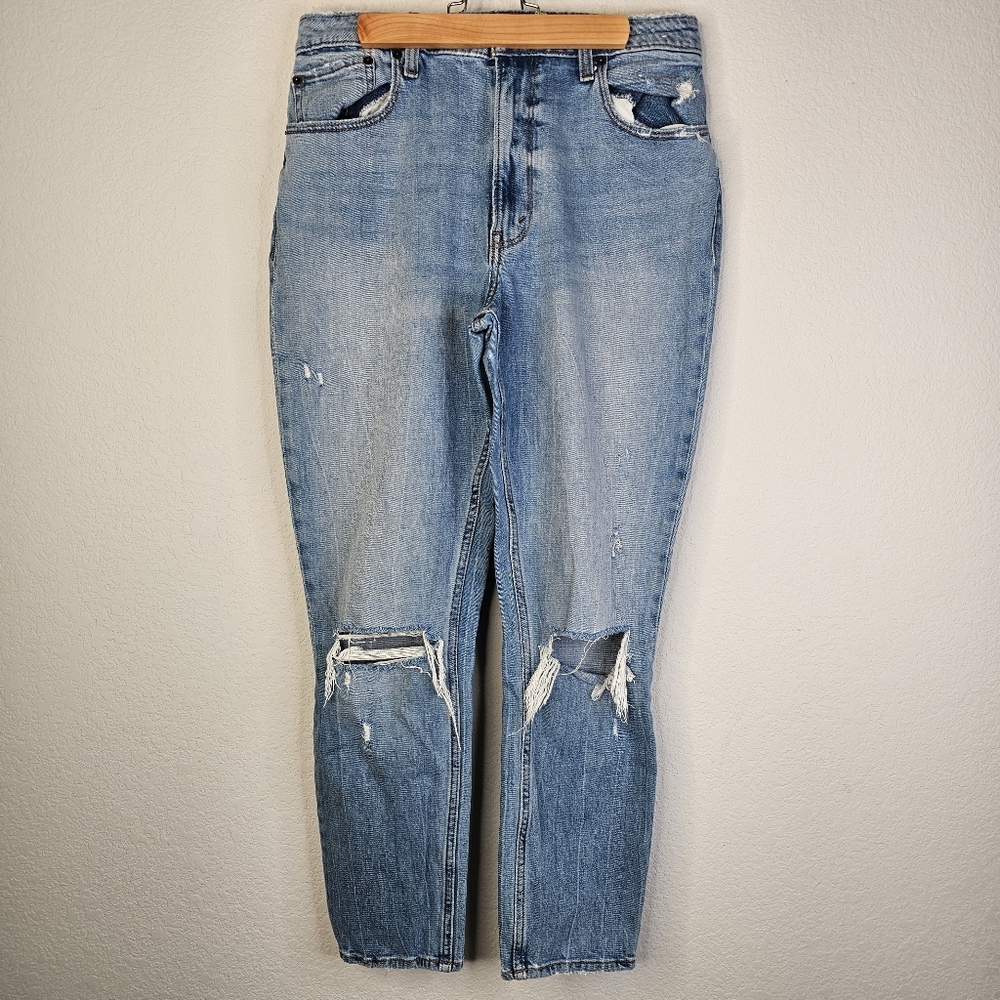 Abercrombie & Fitch Blue Ankle Cropped Jeans with Distressed Knees